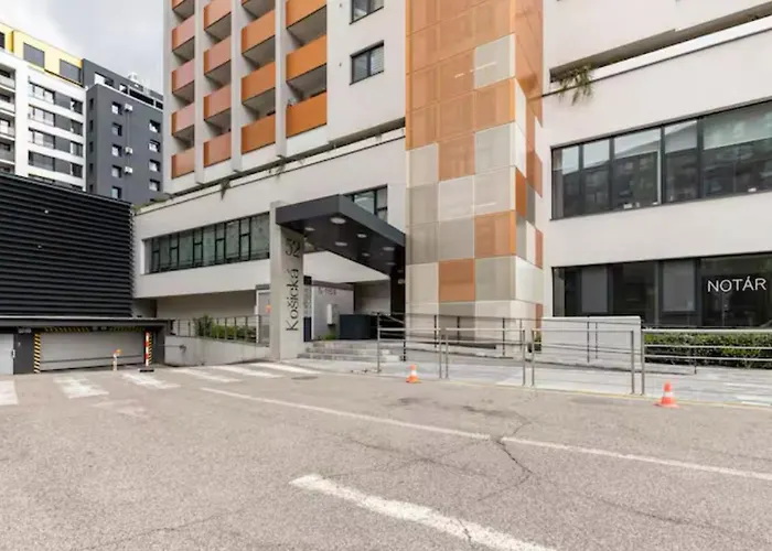 New With Free Parking In A Garage * Bratislava